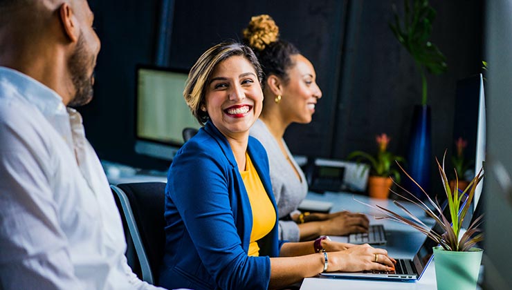 La equidad salarial entre hombres y mujeres es una meta hacia el 2030 (Foto de Jopwell - Pexels).