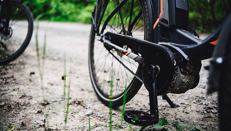 Bicicleta eléctrica con motor en los pedales (Foto de Markus Spiske - Pexels).