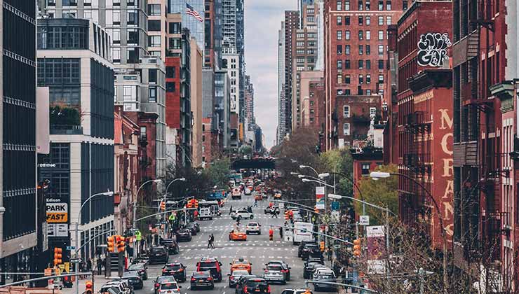 En las ciudades se genera un efecto que se conoce como isla de calor (Foto de Craig Adderley - Pexels).