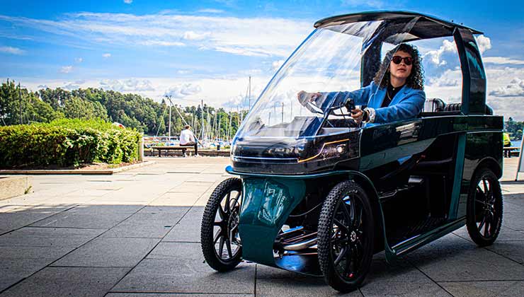 CityQ, la bici eléctrica de cuatro ruedas que pare un auto (Foto de CitiQ.biz).