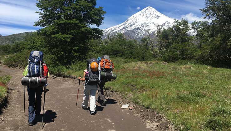 El volcán Lanin visto desde el inicio de senda hacia su cumbre (Foto de Juan Pablo Martínez).