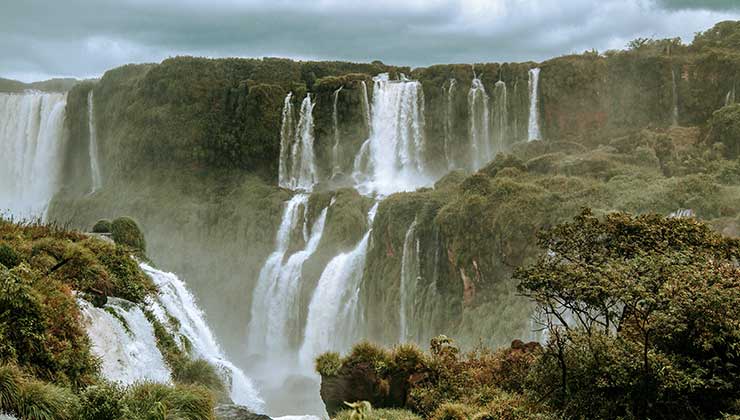 Las Cataratas del Iguazú son una de las Siete Maravillas Naturales del planta (Foto de Diego Rezende - Pexels).