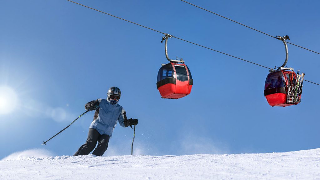 En los últimos 50 años disminuyó la cantidad de nieve acumulada en Los Alpes (Foto de PhotoMIX Company - Pexels).