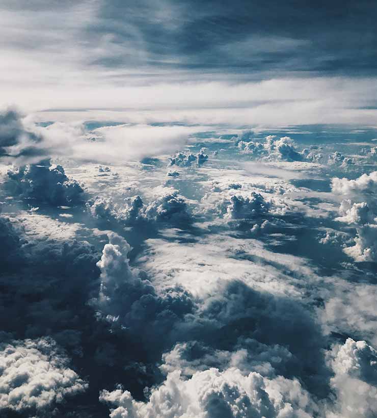 Los sistemas de tormentas en altura registran las temperaturas frías más extremas del planeta (Foto de Stacey Gabrielle - Pexels).