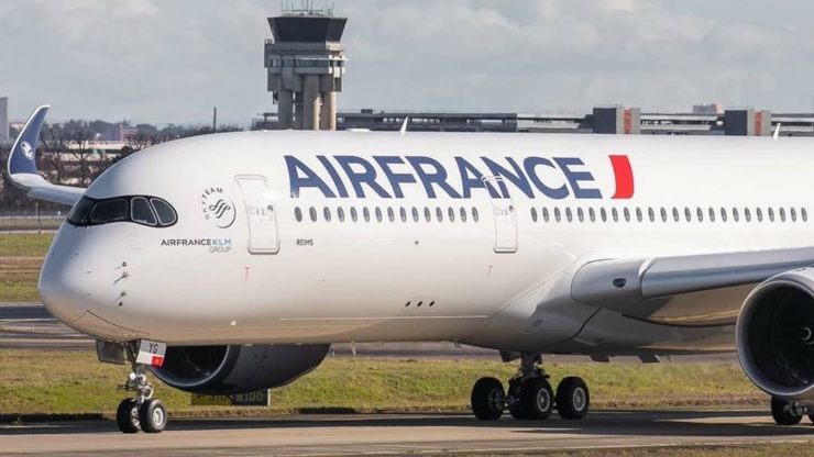 Un avión francés vuela a Canadá con biocombustible de aceite de fritura