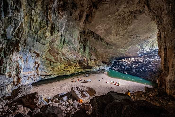 Hang Son Doong, la cueva más grande del mundo