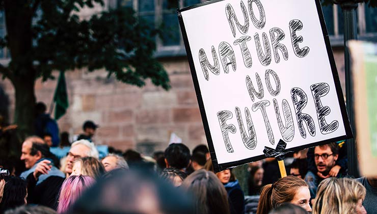 Los activistas necesitan una prensa libre para poder visibilizar sus reclamos (Foto de Markus Spiske - Pexels).