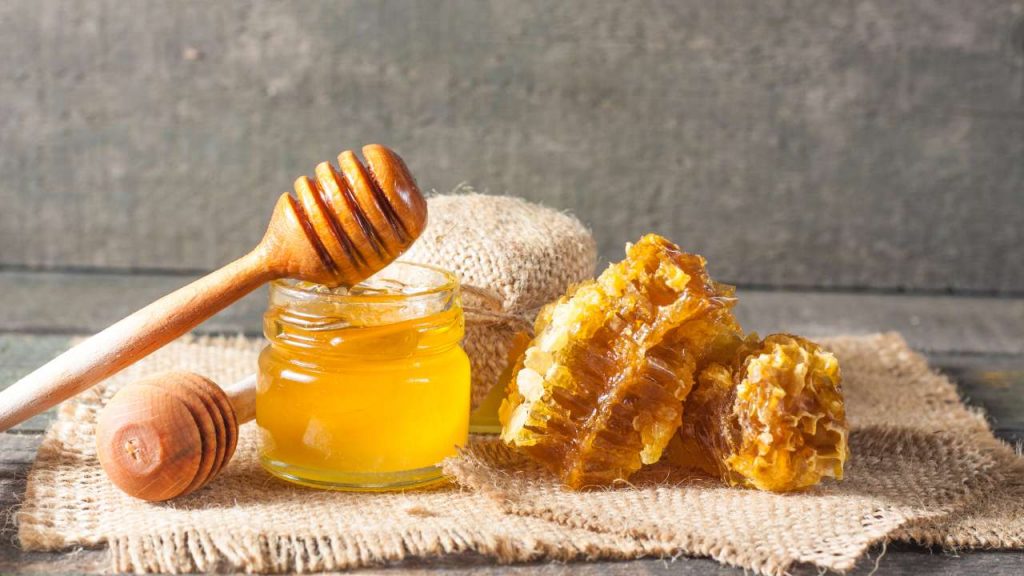 De la colmena a tu organismo: miel para una vida saludable